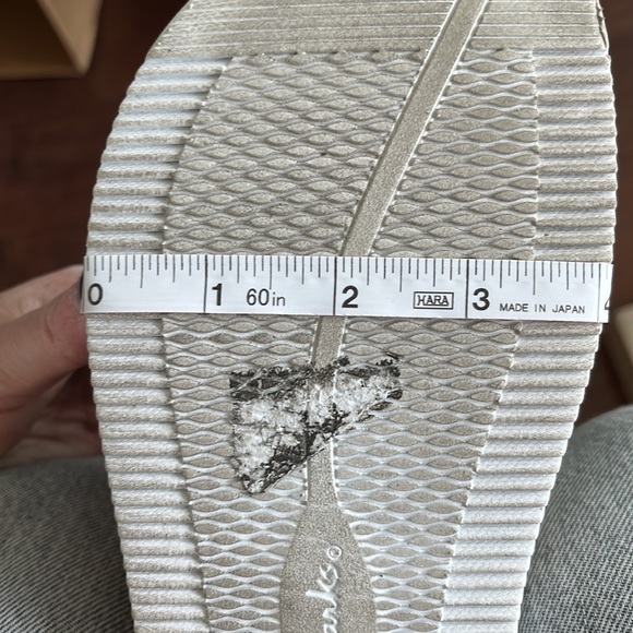 Clarks Elayne Cross Sandals (Sand Suede) - Picture 7 of 8